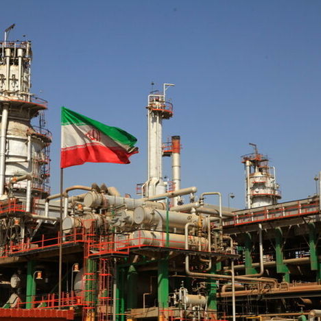 چرا ایران هنوز در صنعت نفت خام فروش است؟
