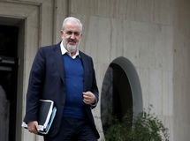 وزیر نیرو: با پرمصرف‌ها شدیدا برخورد می‌کنیم
