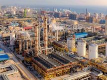 جشن ۱۰۰ میلیون تنی شدن پتروشیمی با افتتاح‌های تازه
