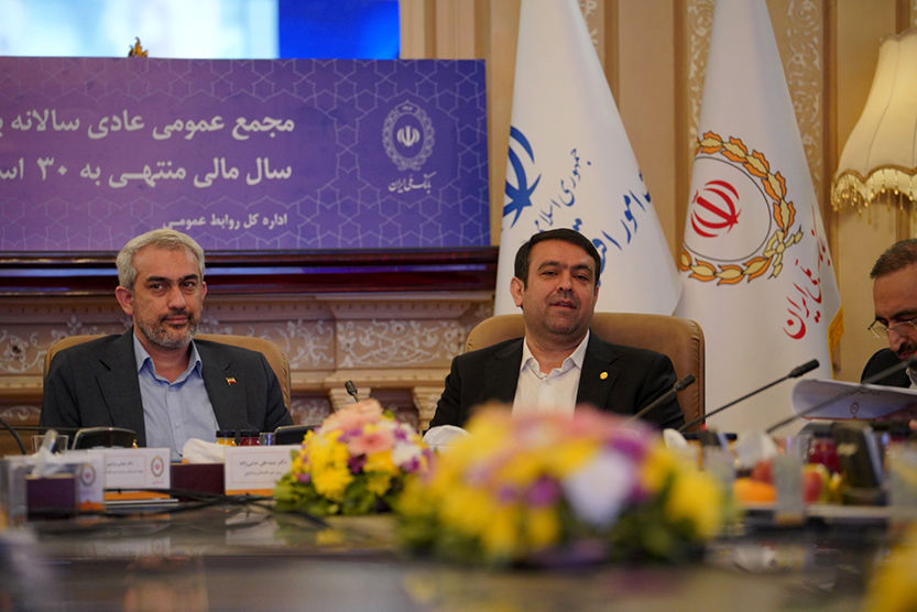 وزیر اقتصاد: بانک ملی ایران، با سابقه ترین‌ و پیشروترین بانک دولتی کشور است/ ابراز رضایت دولت از حمایت های این بانک از صنایع ارزآور، صادرات‌محور و بخش خصوصی
