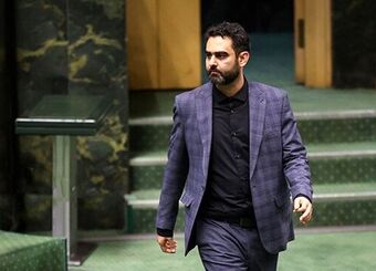 با کنترل تنگه هرمز، تبدیل به یک کشور تحریم‌کننده می‌شویم