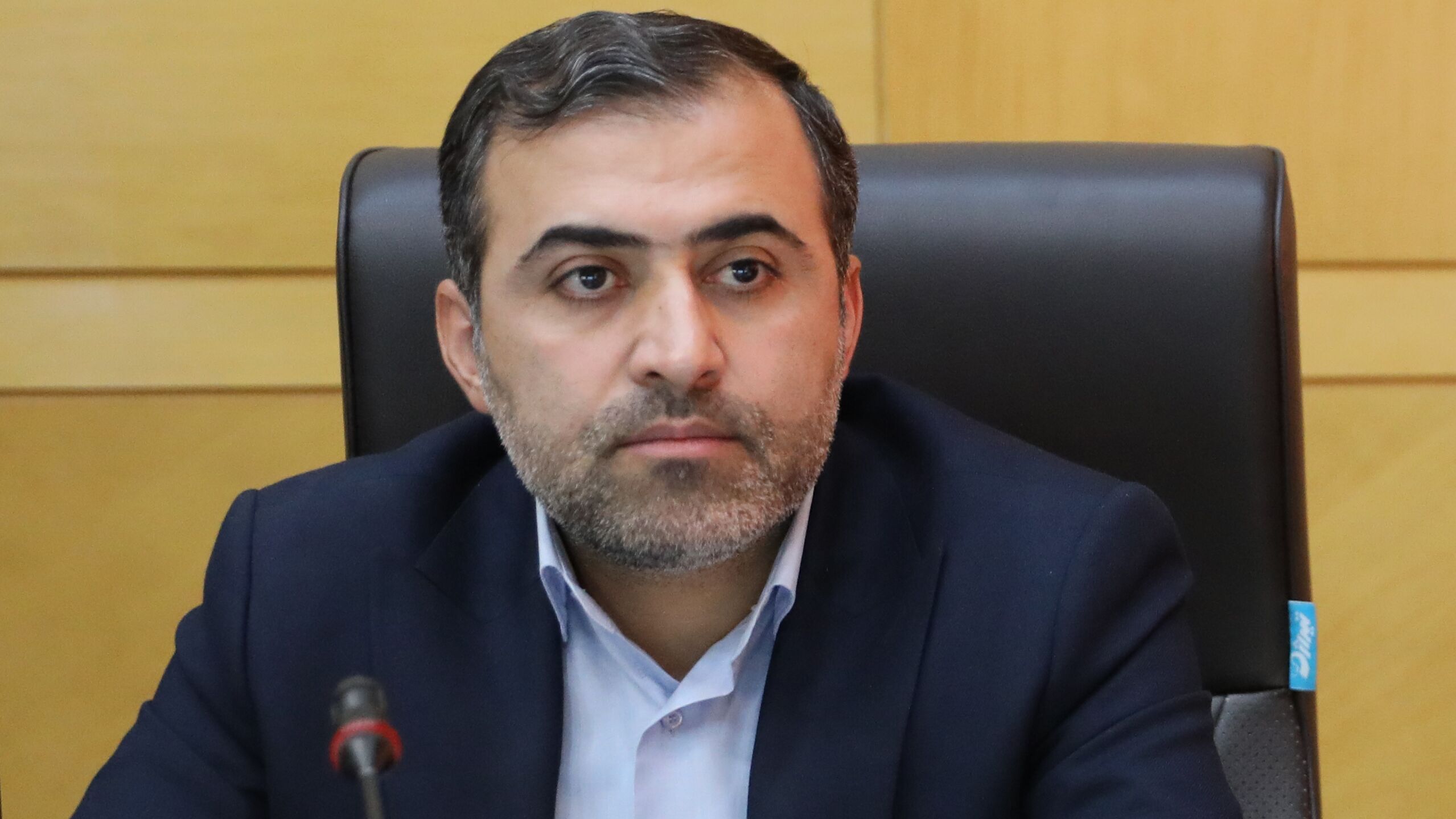 انحلال بانک آینده باید آغاز برخورد با بانک‌های متخلف خصوصی باشد
