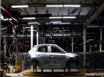 بدهی ۲ خودروساز بزرگ به قطعه‌سازان رکورد شکست
