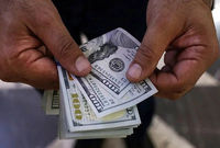 قیمت دلار امروز شنبه 15 آذرماه