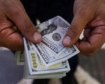قیمت دلار امروز شنبه 15 آذرماه
