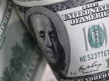 نرخ ارز محاسباتی کالا‌های اساسی و دارو روی میز کمیسیون تلفیق
