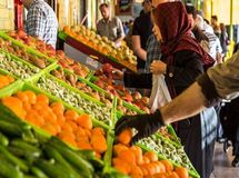 قیمت انواع میوه و سبزی در بازار داخل+ جدول نرخ عمده

