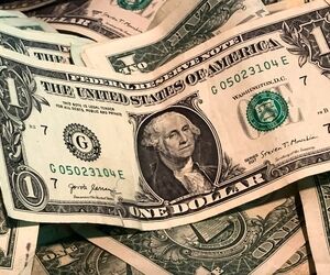 قیمت دلار امروز سه شنبه 17 شهریور 1405