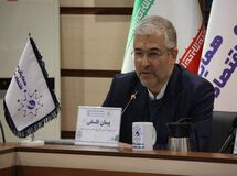 ۶۰۰ کشتی تجاری پشت تنگه هرمز منتظر تعیین تکلیف هستند