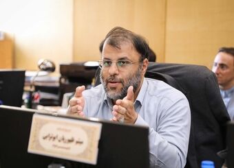 پتروشیمی‌ها سال ۱۴۰۶ به اهداف صادراتی خود باز می‌گردند/لزوم استفاده از ظرفیت مردم برای حل مشکلات اقتصادی