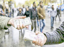 قیمت دلار امروز سه شنبه 30 تیر 1405