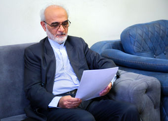 اگر نرخ ارز را مهار نکنیم شاهد تورم مستمر ۳۰ درصدی خواهیم بود