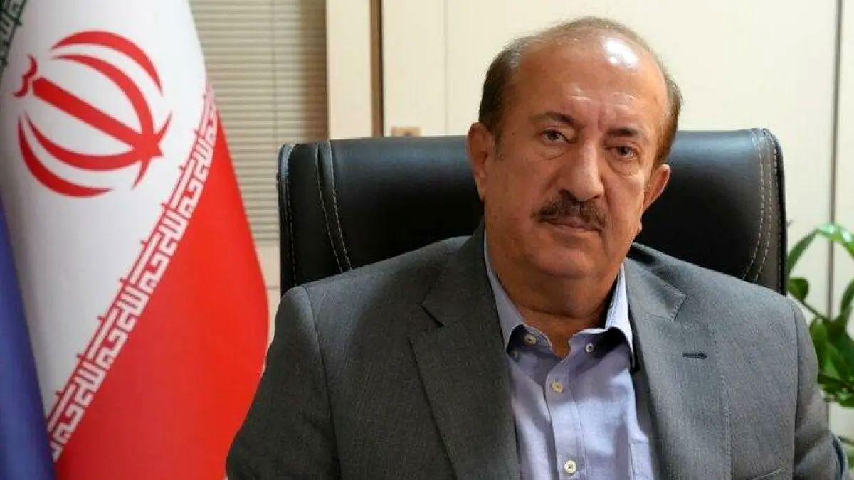 مکاتبه صمت با بورس؛ افزایش جدید قیمت خودرو باید متوقف شود
