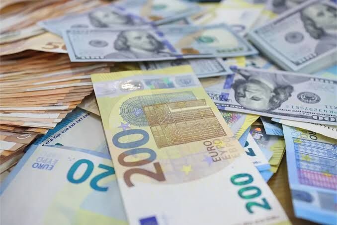 آخرین قیمت یورو، درهم، لیر و دینار عراق امروز چهارشنبه ۱ مهر ۱۴۰۵
