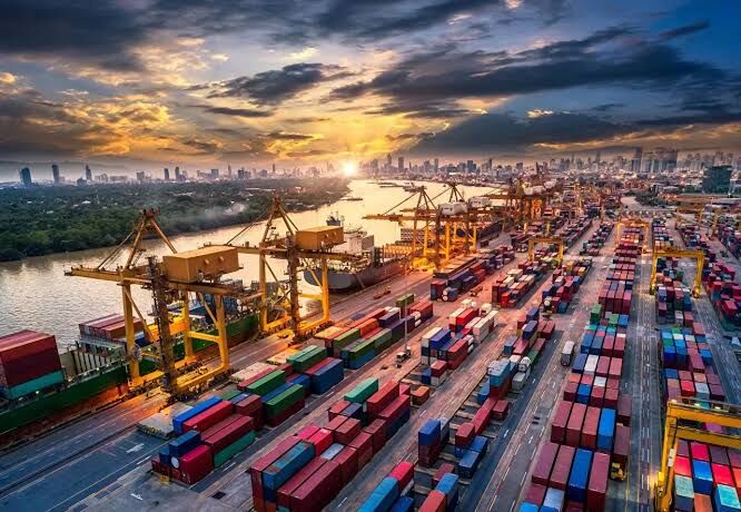 ظرفیت عمان برای جایگزینی با امارات