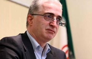 دولت از صاحبان مشاغل برای استخدام اتباع تعهد بگیرد