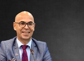فرصت را از قاچاقچیان فرآورده‌های بهداشتی بگیریم؛ نیاز بازار با واردات قانونی تأمین شود