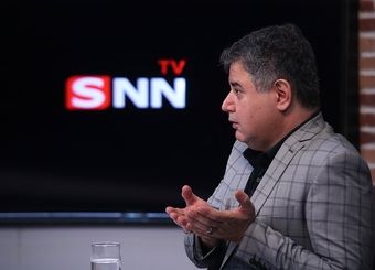 رهبر کشور می‌گوید بانک‌ها غلط می‌کنند بنگاه‌داری کنند ولی کسی جلوی بانک‌ها را نمی‌گیرد