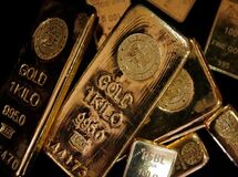 طلا عقب‌نشینی کرد، آخرین قیمت طلا